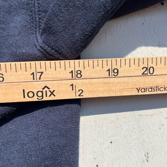 Kid's Champion Sweatshirt Blue Michigan M College Active Gym NCAA Youth School - Picture 10 of 11